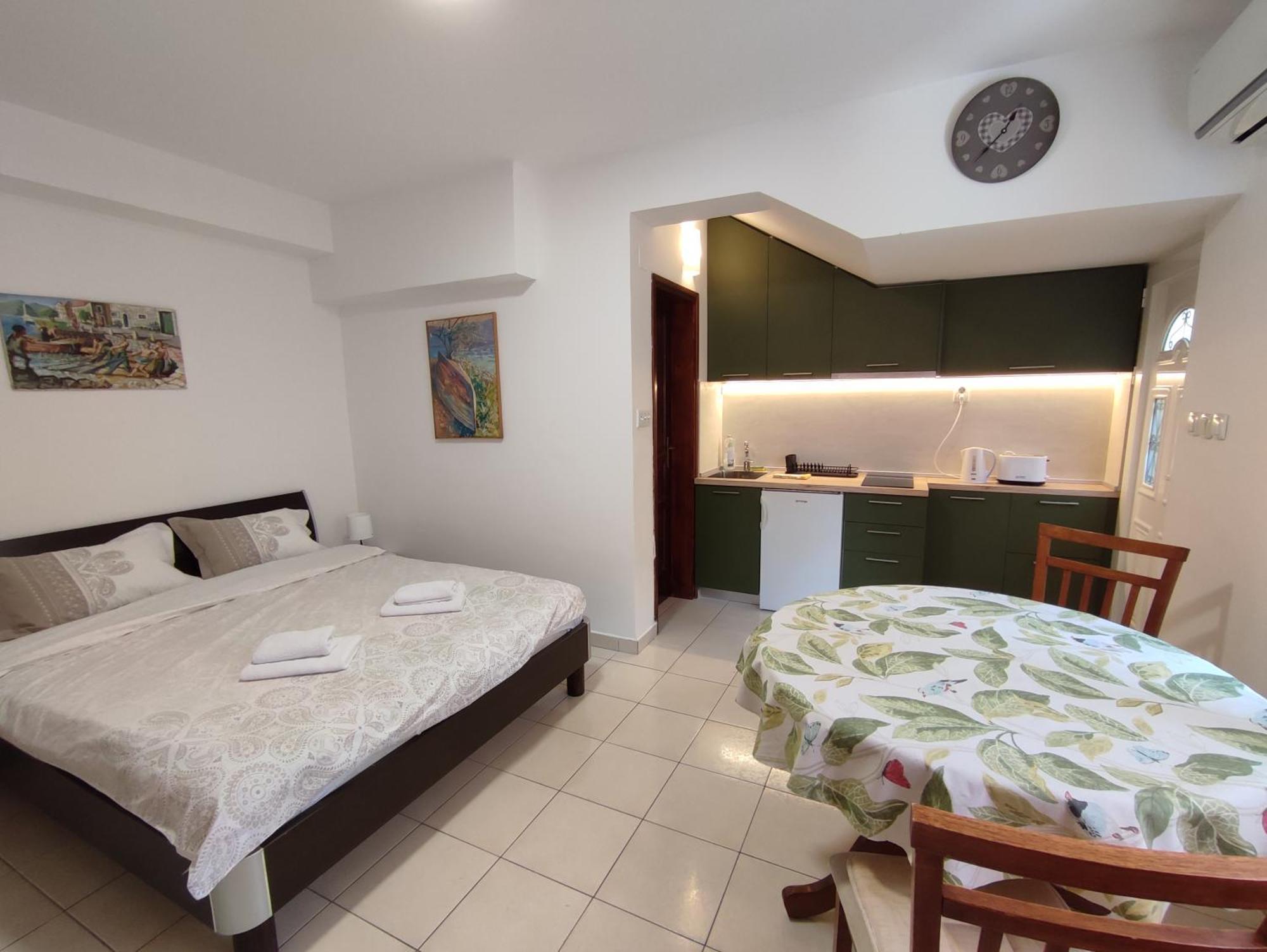 קוטור Studio Apartman Radimir חדר תמונה